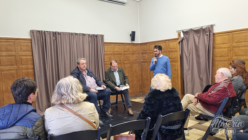 Presentación del libro CABALGANDO HACÍA LA AVENTURA VOL.2 en la Casa del Cine